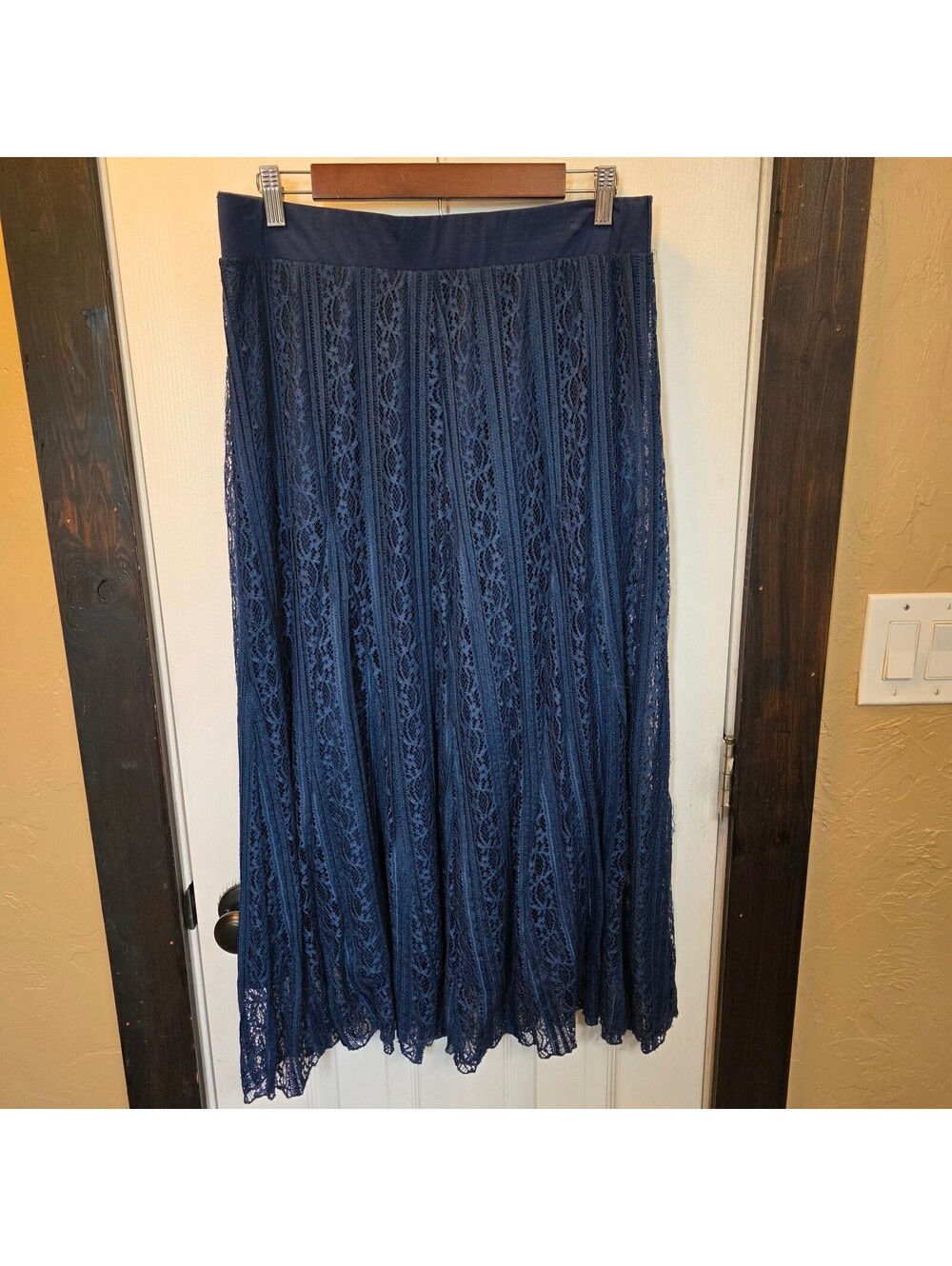 LAPIS Women's Navy Blue Lace Maxi Skirt -XL